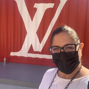 Meet your Posher, Jacqueline